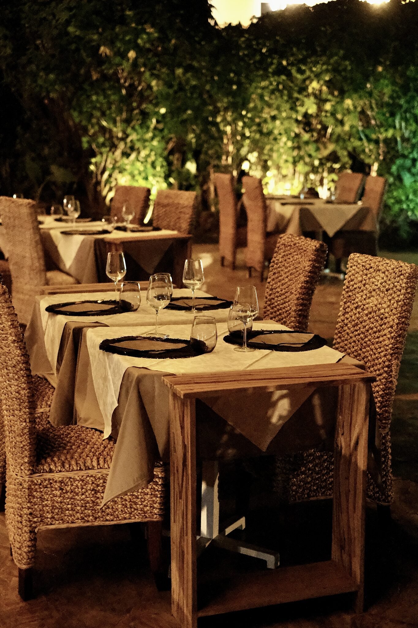 Candlelit evening dining in the gardens at Maharaja Restaurant