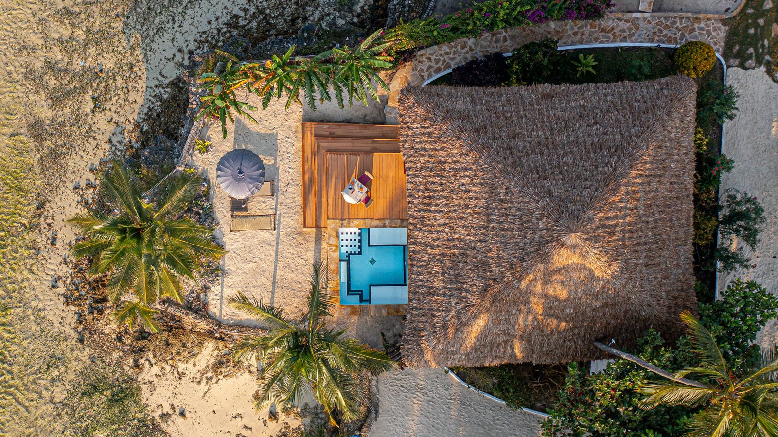 Luxury Villa with private infinity pool and oceanfront terrace